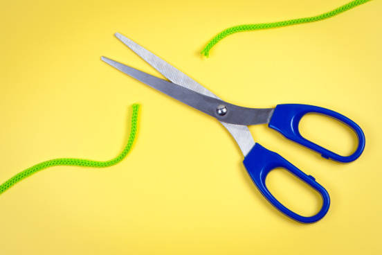 string cut by scissors